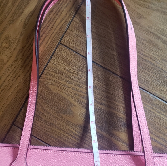 Coach - Picture 10 of 11